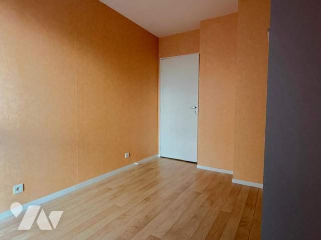 Appartement à louer, 61m², Bourg-des-Comptes