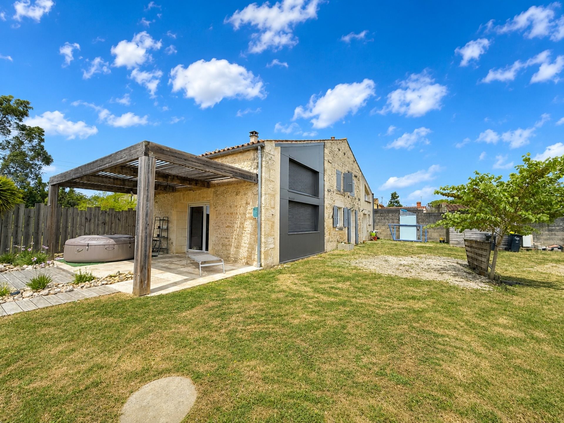 Maison à vendre, 130m², Saint-Hilaire-des-Loges