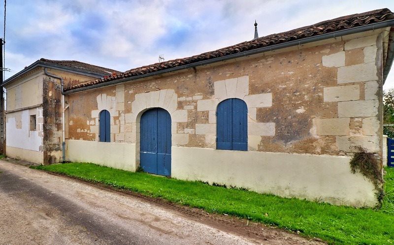 Maison à vendre, 191m², Saint-Dizant-du-Gua