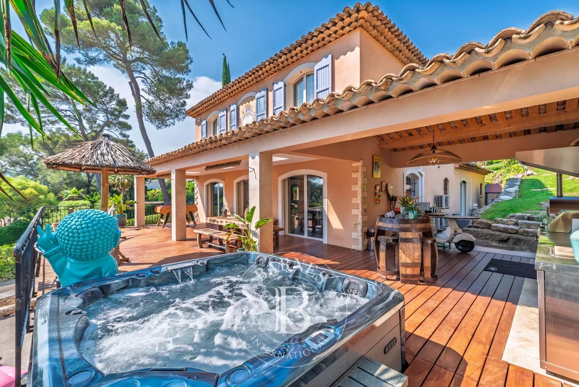 Maison à vendre, 309m², Valbonne