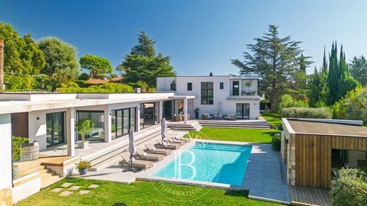 Maison 8 pièces 450 m² · à Biot · 450 m² · 4 680 000 €