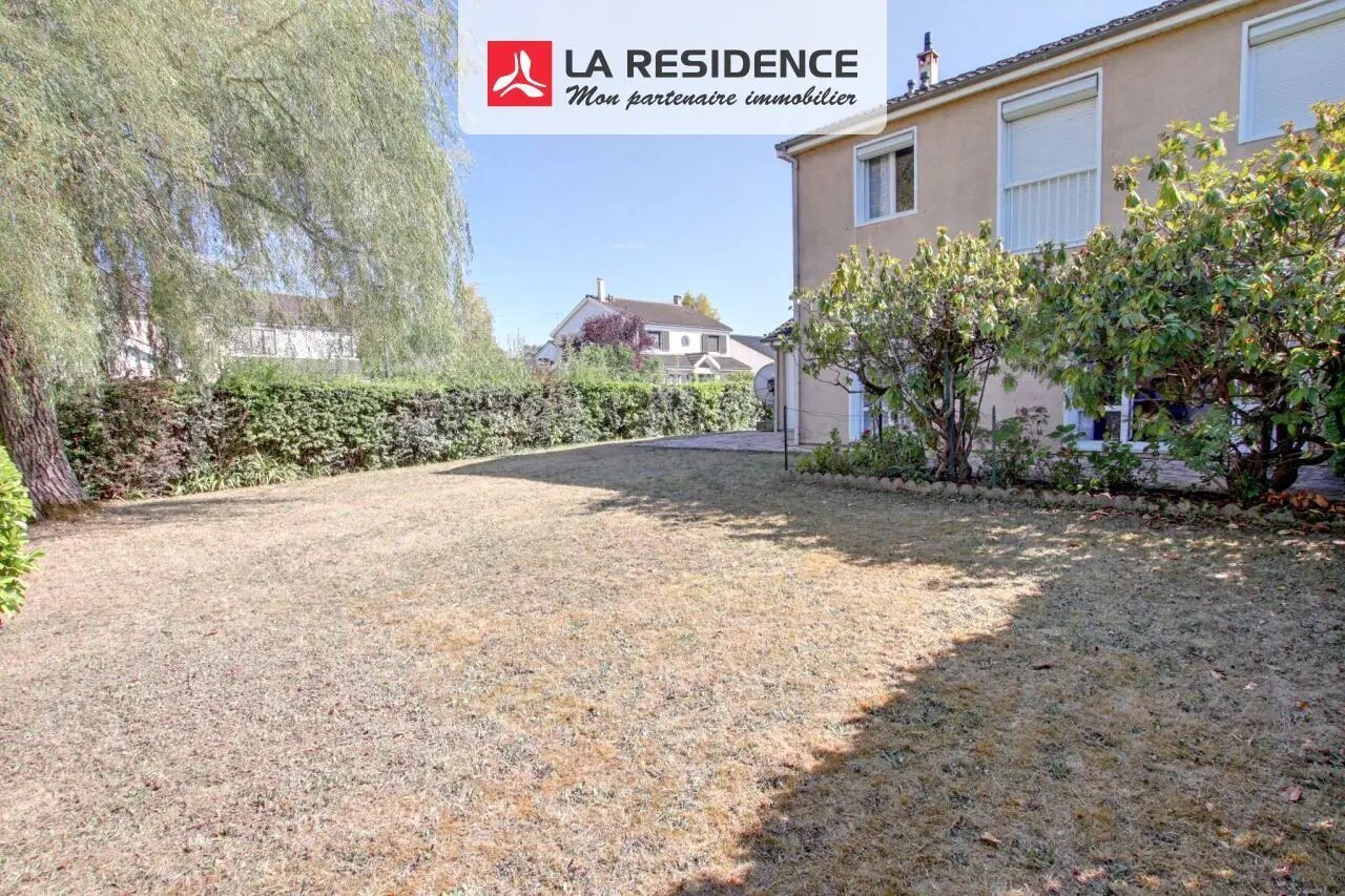 Maison à vendre, 135m², Le Mesnil-Saint-Denis