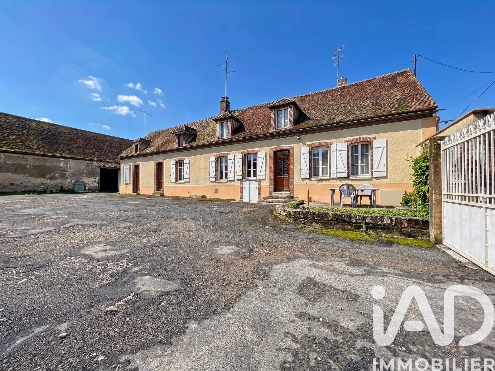 Maison à vendre, 127m², Courgenay