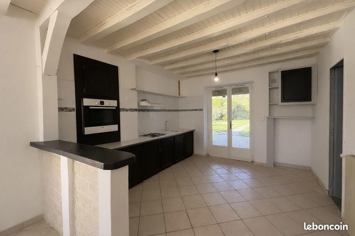 Maison à vendre, 131m², Mehun-sur-Yèvre