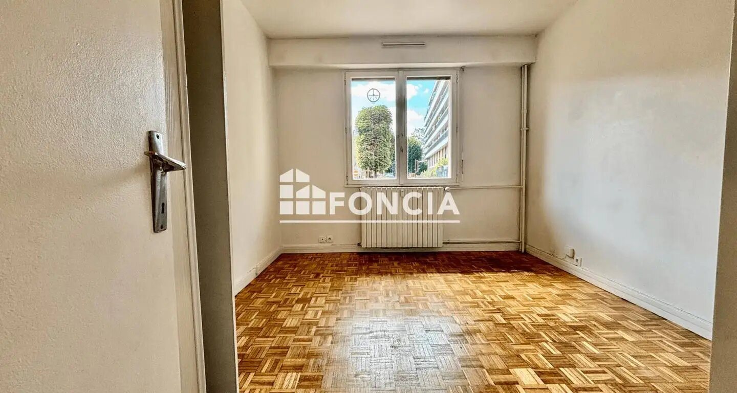Appartement à louer, 18m², Versailles