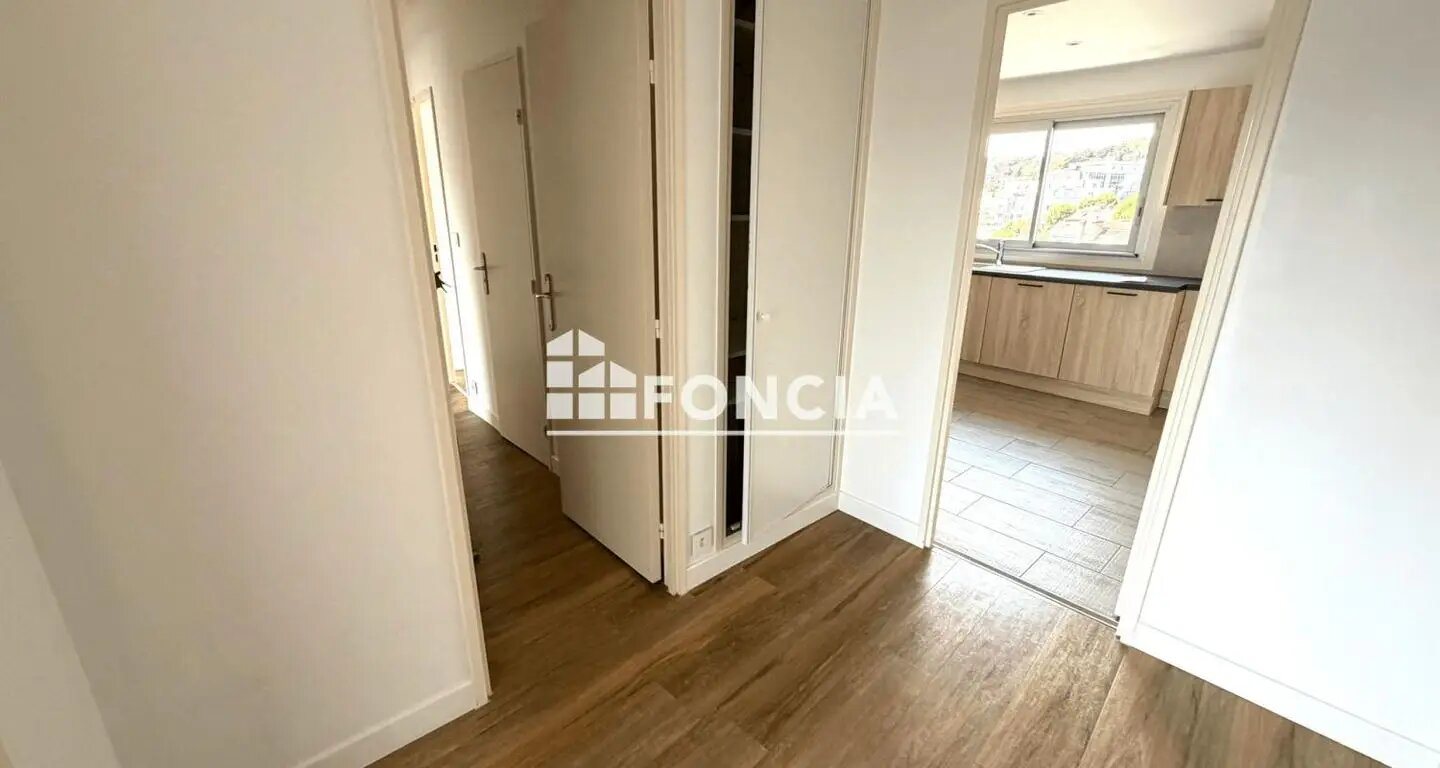 Appartement à louer, 80m², Viroflay