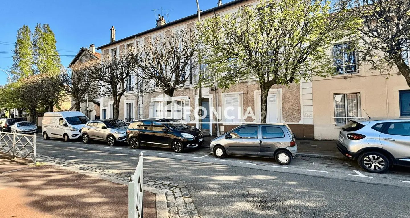 Appartement à louer, 36m², Saint-Cyr-l'École