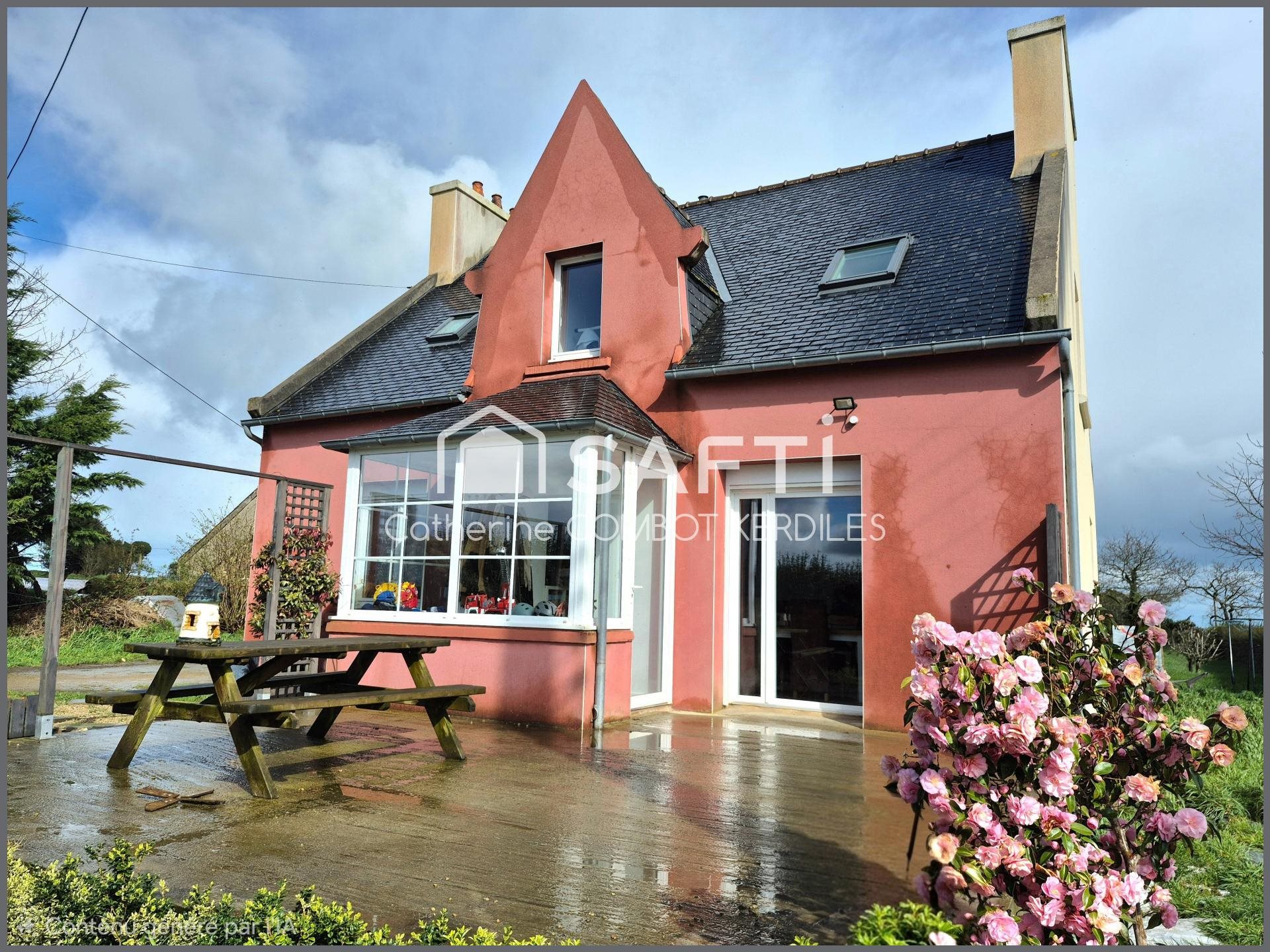Maison à vendre, 111m², Plouvorn