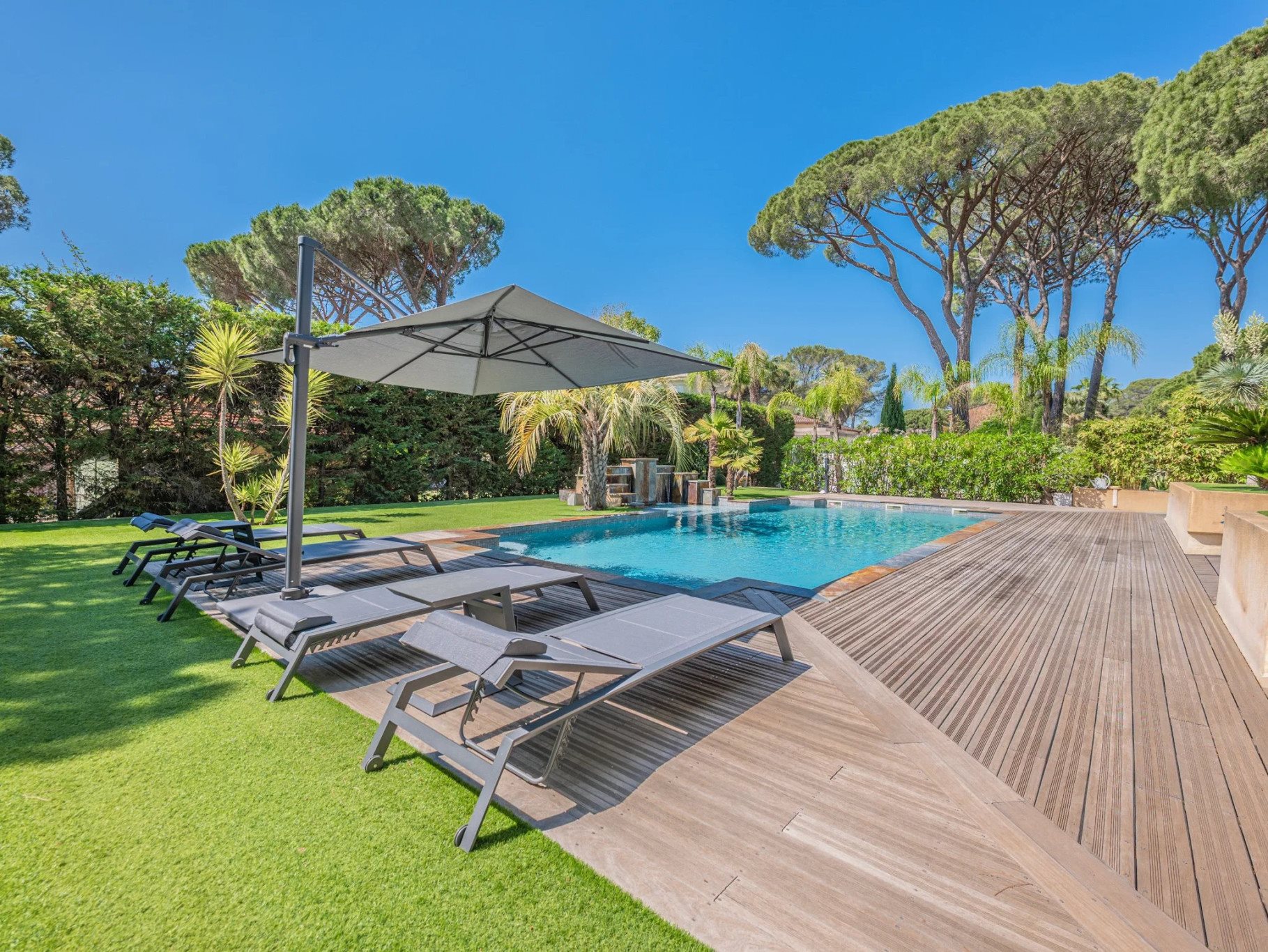 Maison à vendre, 470m², Saint-Raphaël