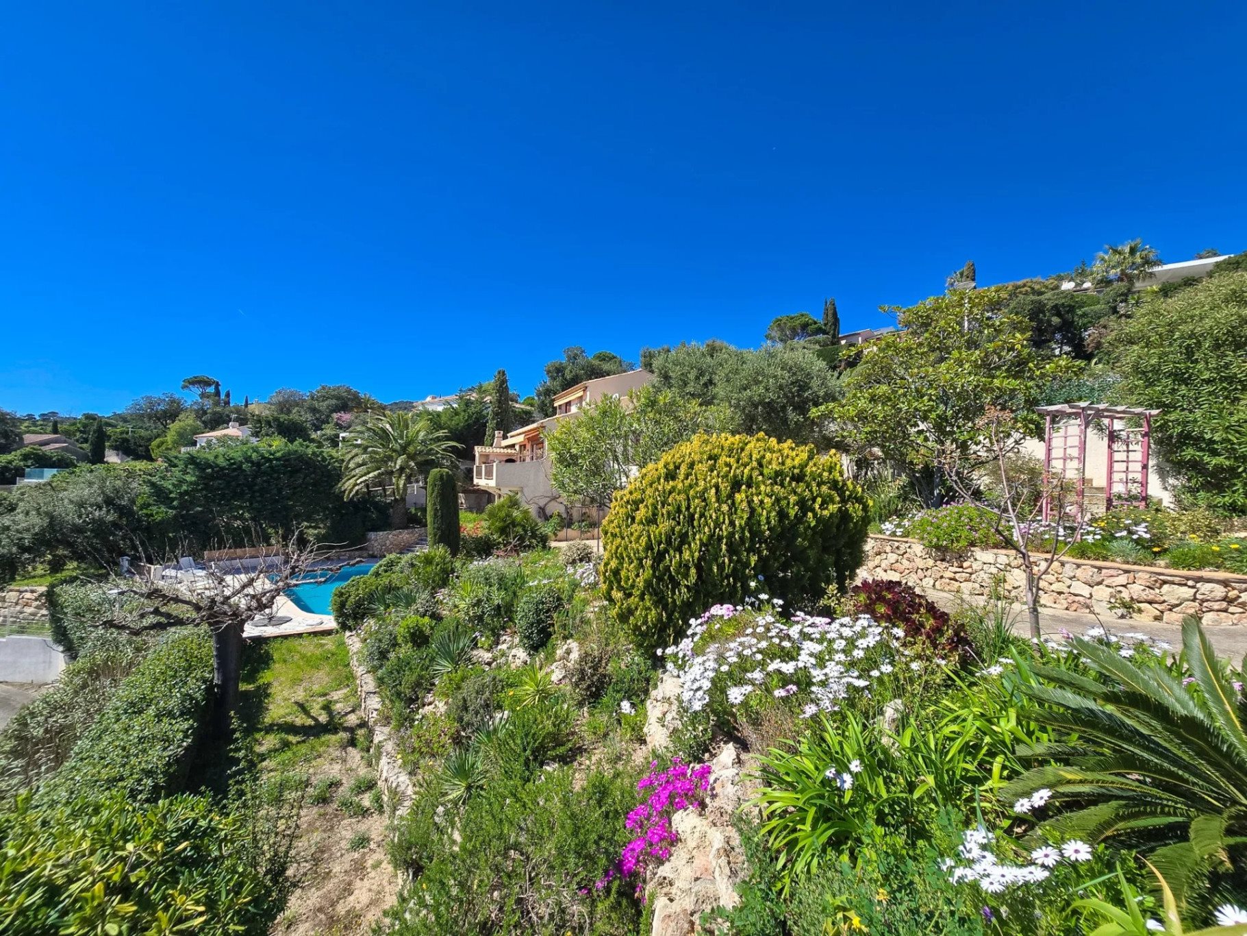 Maison à vendre, 240m², Roquebrune-sur-Argens