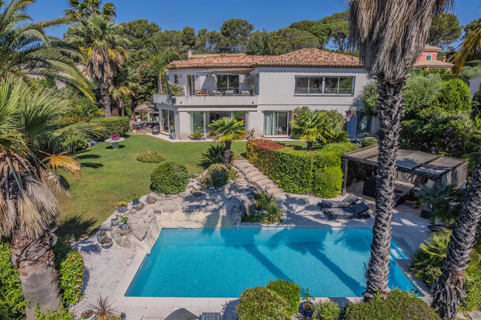 Maison à vendre, 385m², Saint-Raphaël
