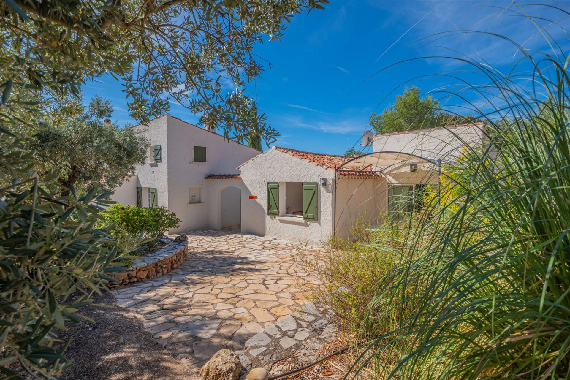 Maison à louer, 260m², Aups