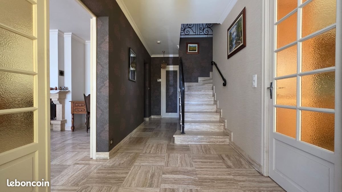 Maison à vendre, 195m², Lencloître