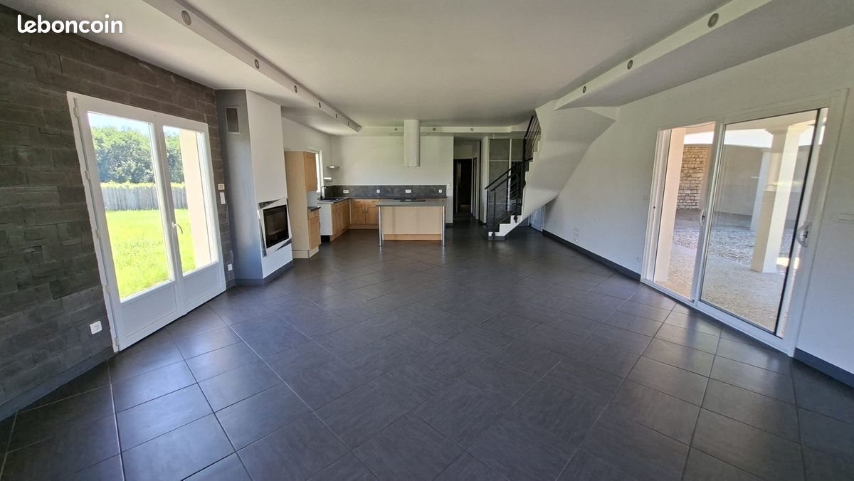 Maison à vendre, 161m², Saintes