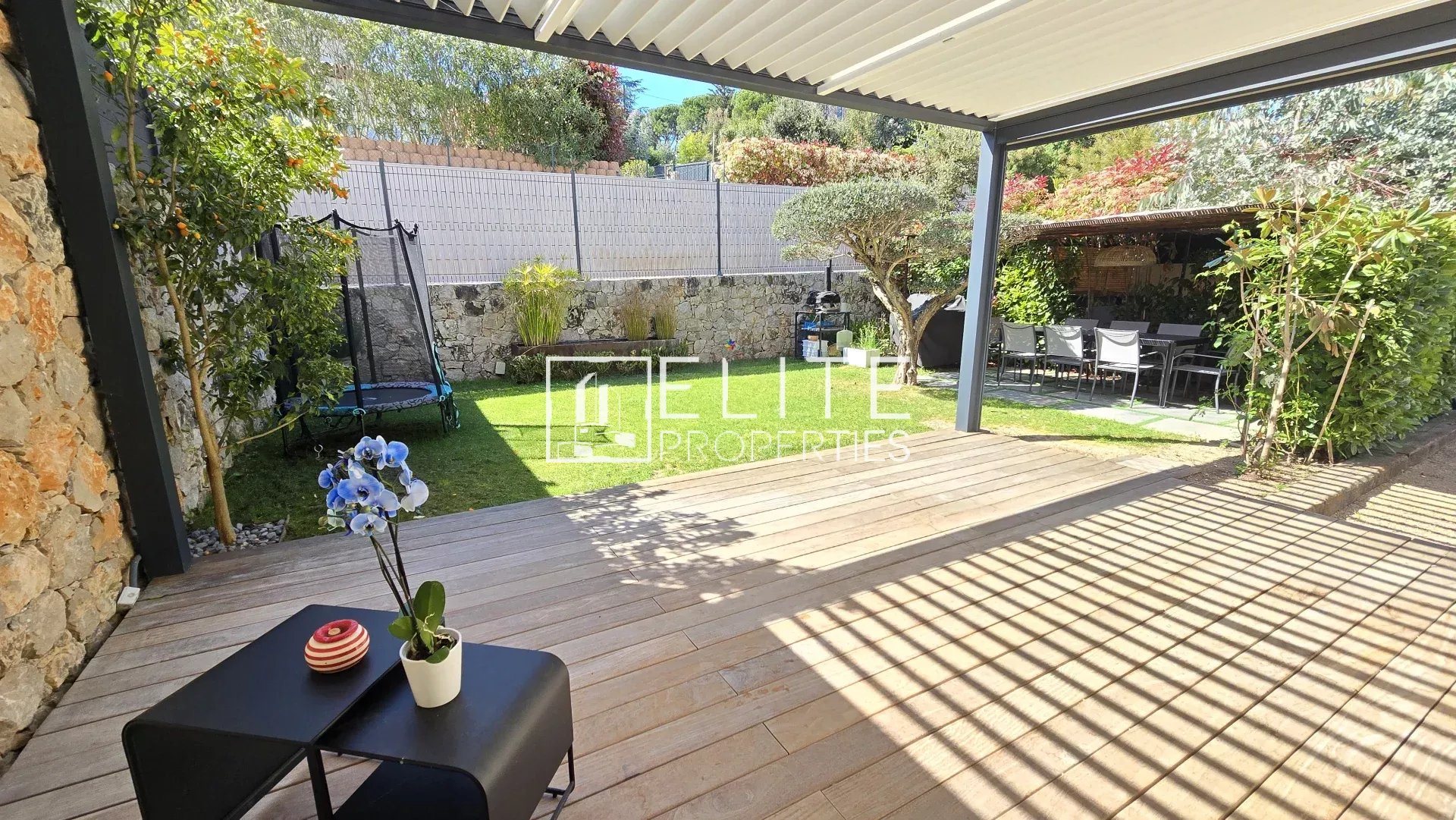 Maison à vendre, 95m², La Roquette-sur-Siagne