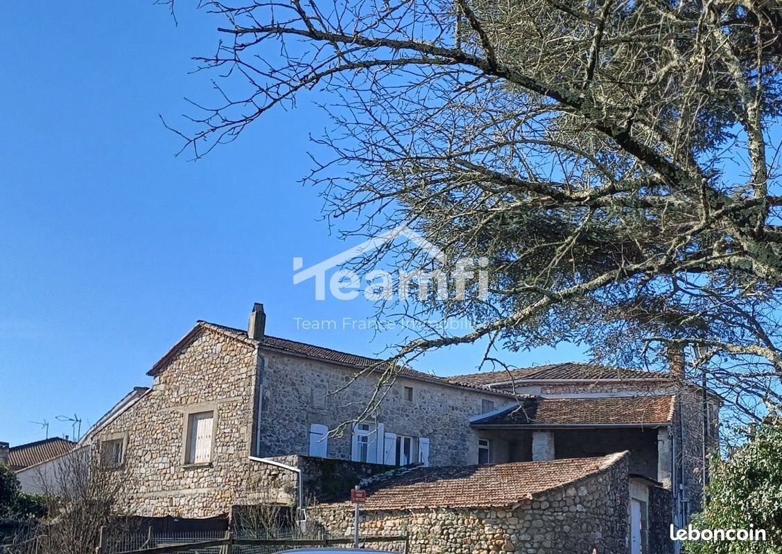 Maison à louer, 61m², Berrias-et-Casteljau