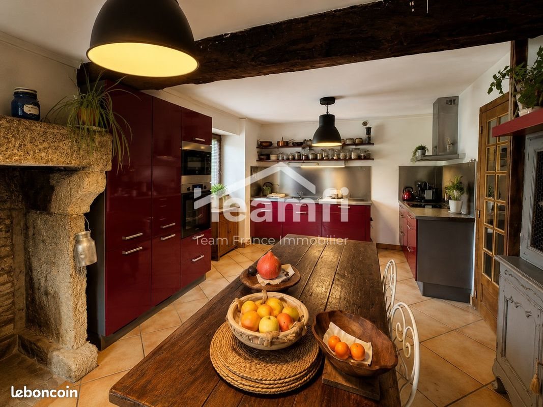 Maison à vendre, 265m², Courpière