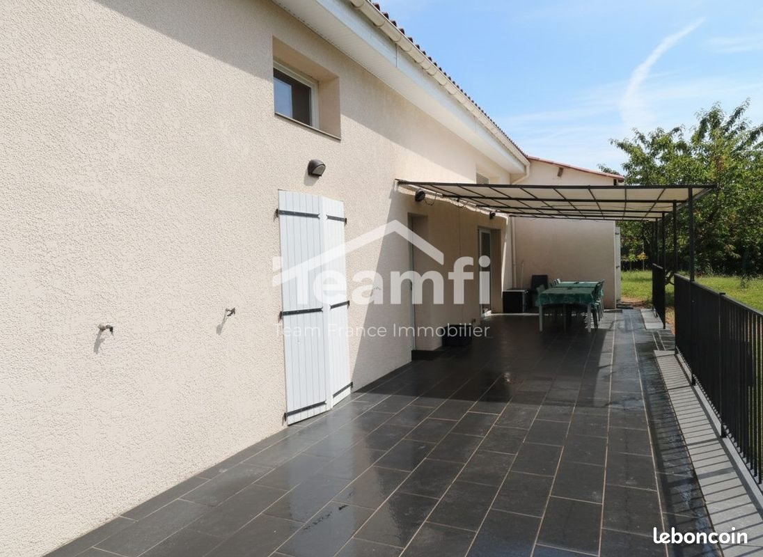 Maison à vendre, 200m², Beaumont-lès-Randan