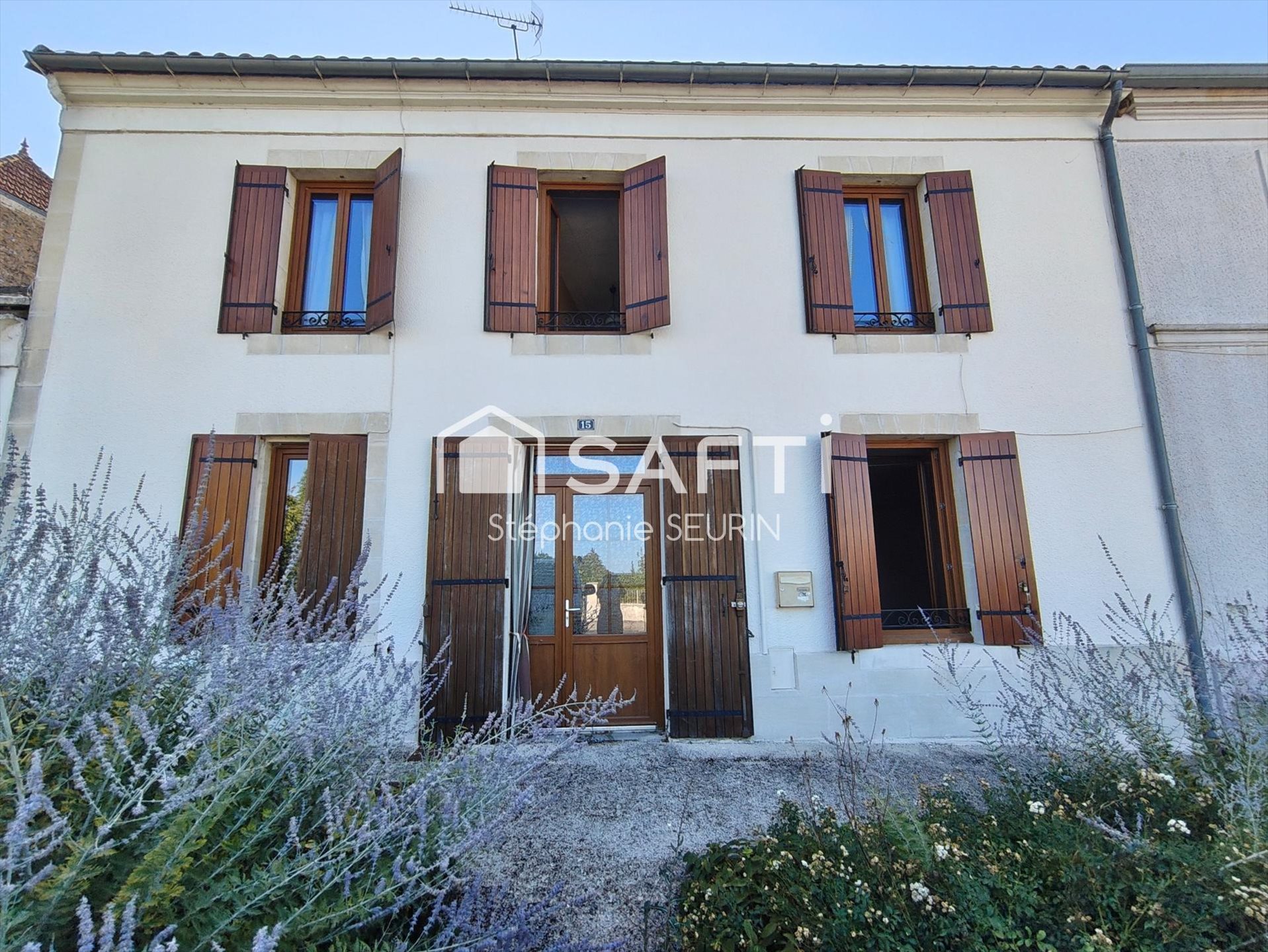 Maison à vendre, 195m², Montlieu-la-Garde