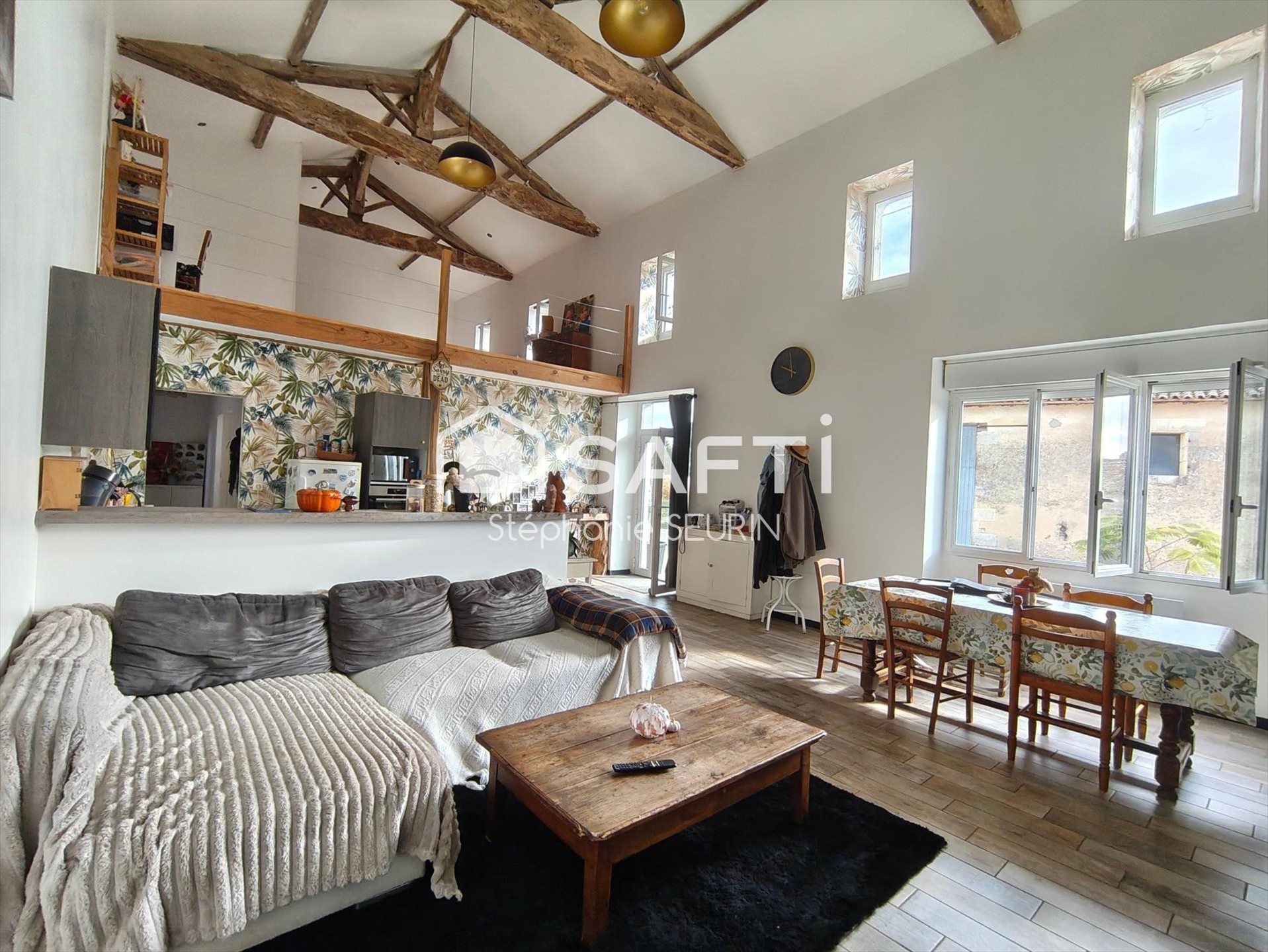 Maison à vendre, 115m², Montlieu-la-Garde