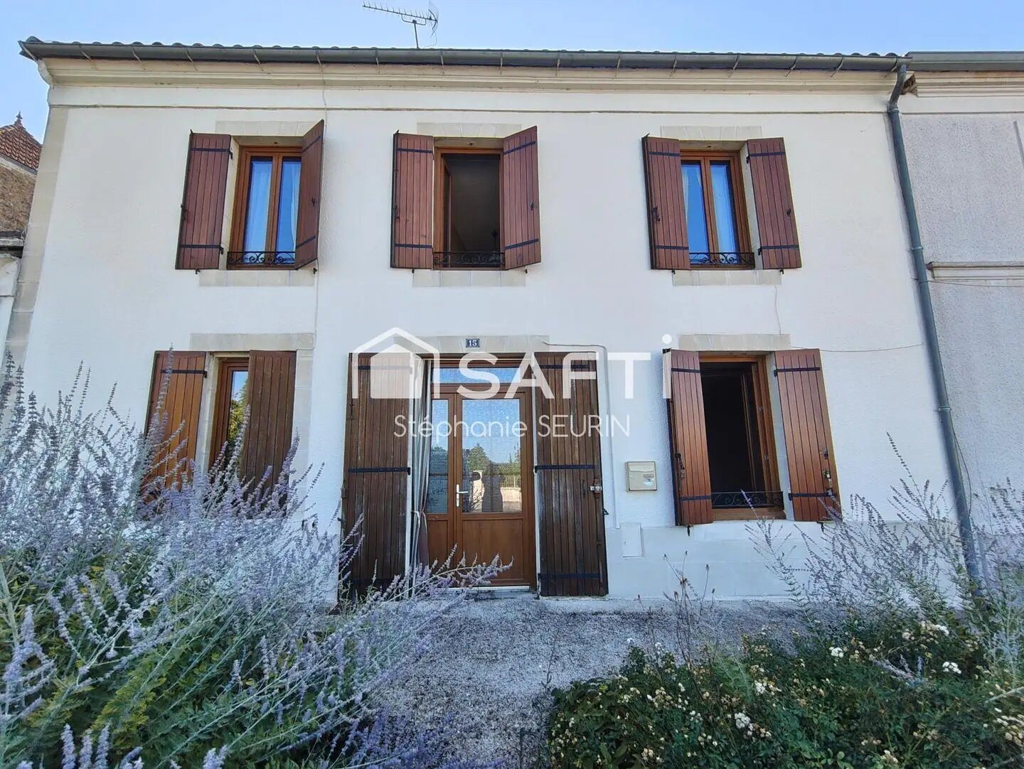 Maison à vendre, 195m², Montlieu-la-Garde