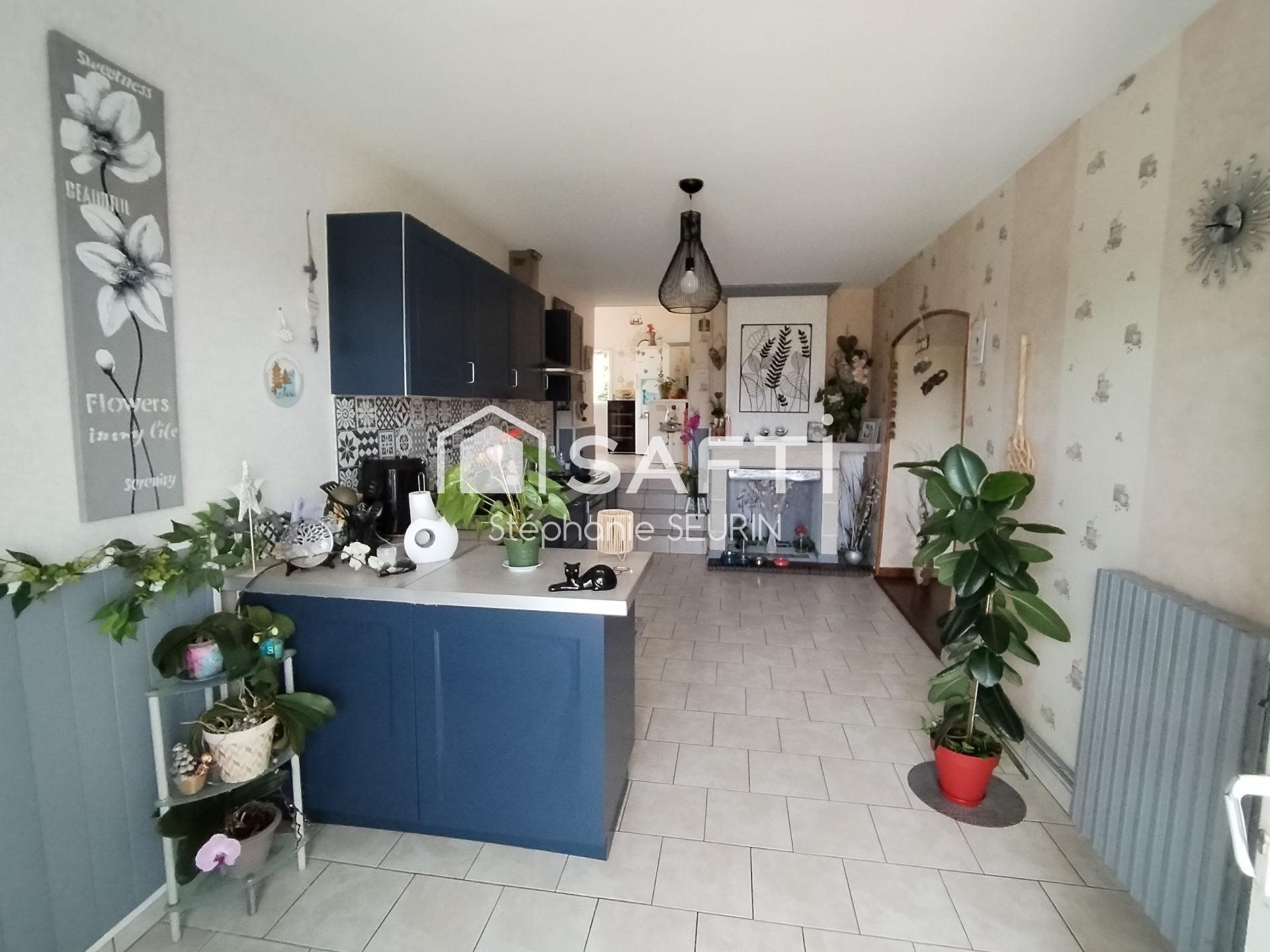 Maison à vendre, 138m², Neuvicq
