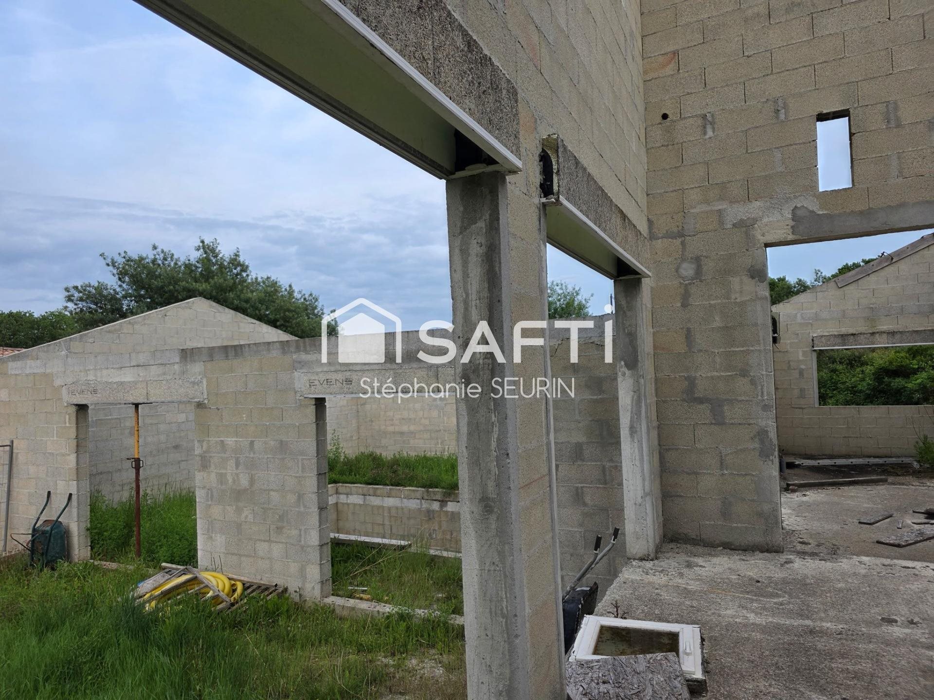 Maison à vendre, 200m², Montlieu-la-Garde