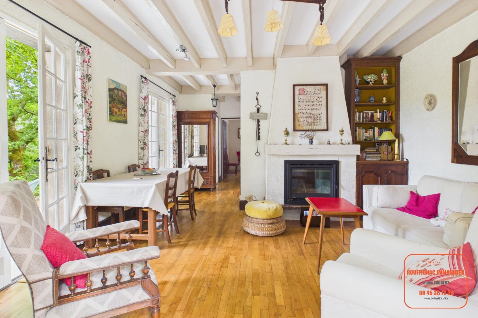 Maison à vendre, 75m², Saint-Léon-sur-Vézère