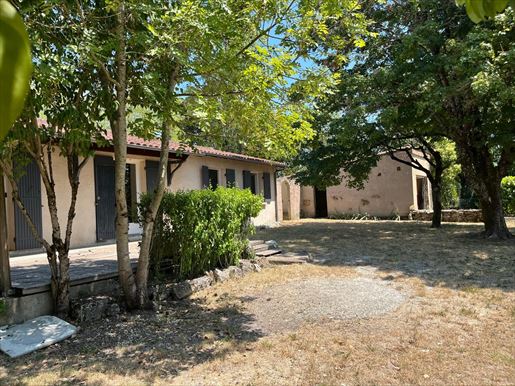 Maison 5 pièces 89 m² · à Faux · 89 m² · 164 300 €