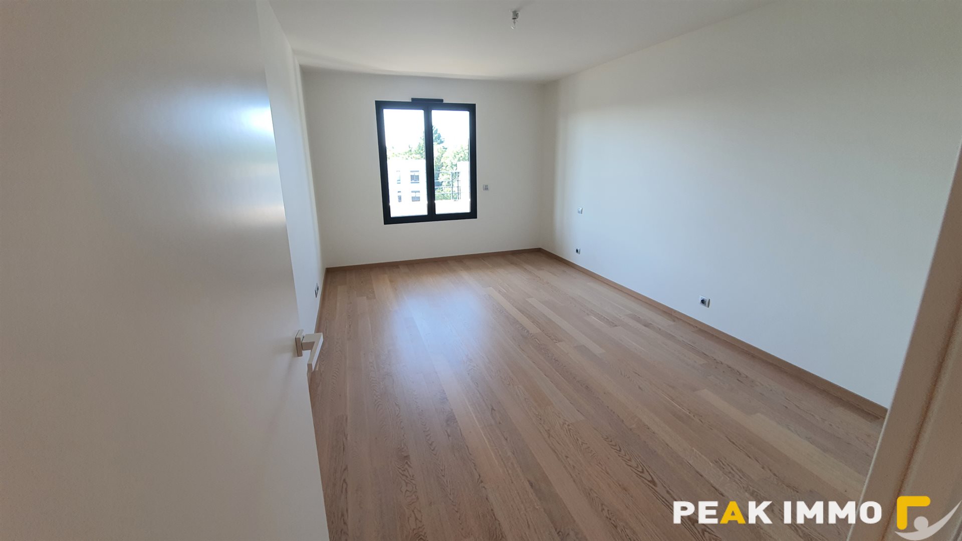 Appartement à louer, 208m², Saint-Genis-Pouilly