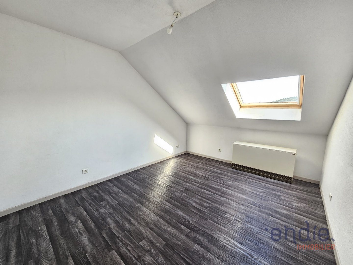 Appartement à louer, 48m², Eloie