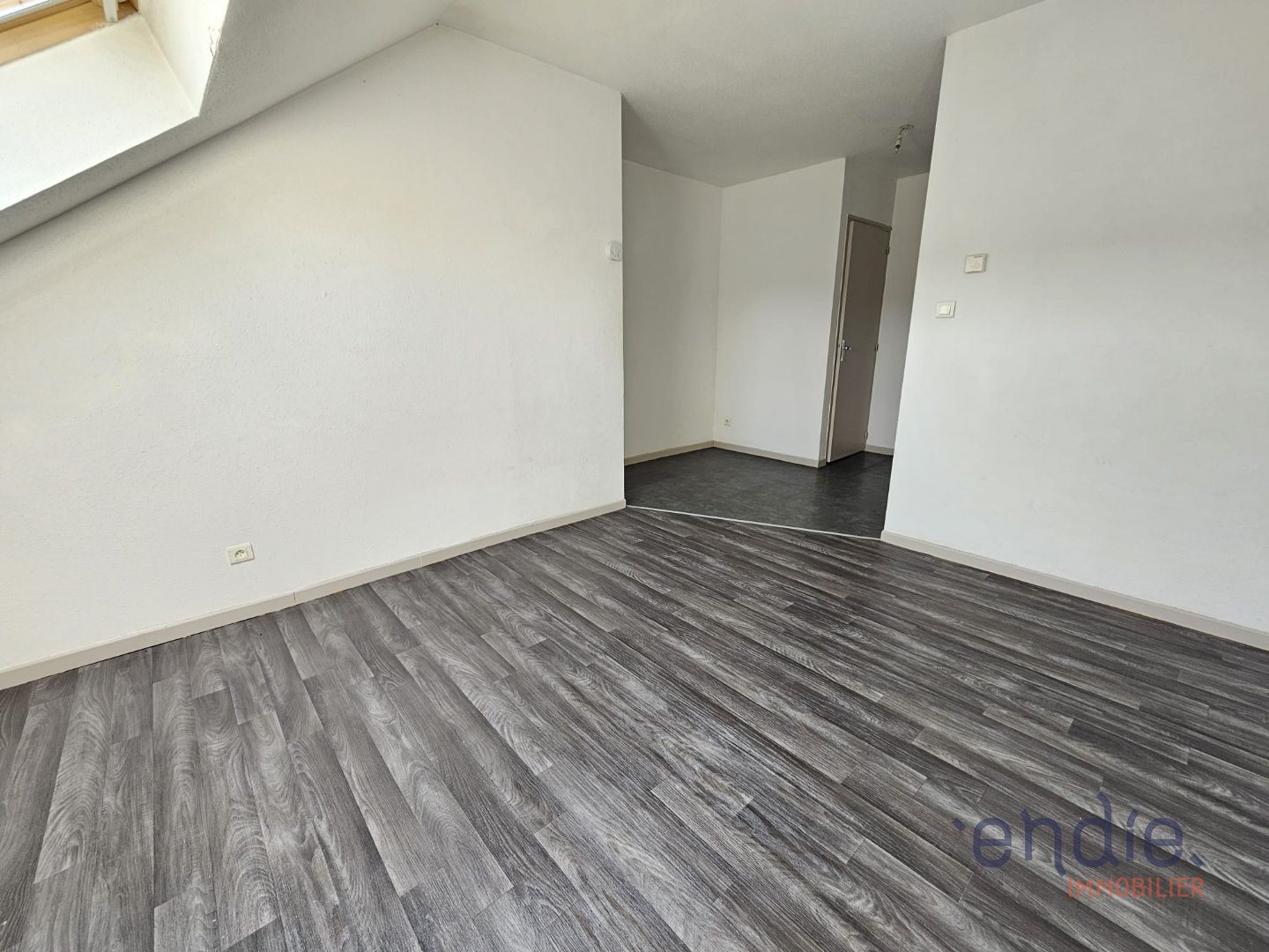 Appartement à louer, 48m², Eloie