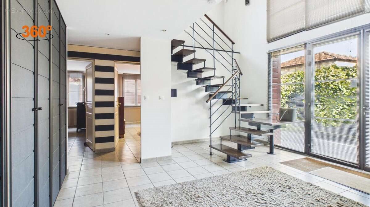 Maison à vendre, 213m², Artigues-près-Bordeaux