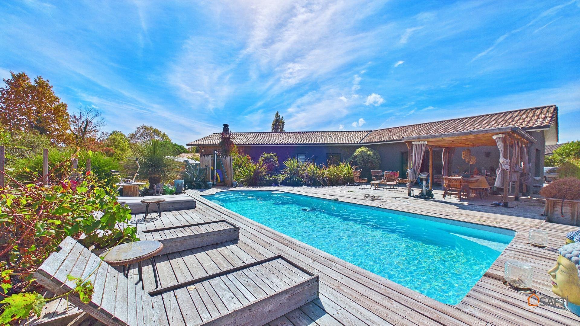Maison à vendre, 197m², Ambarès-et-Lagrave