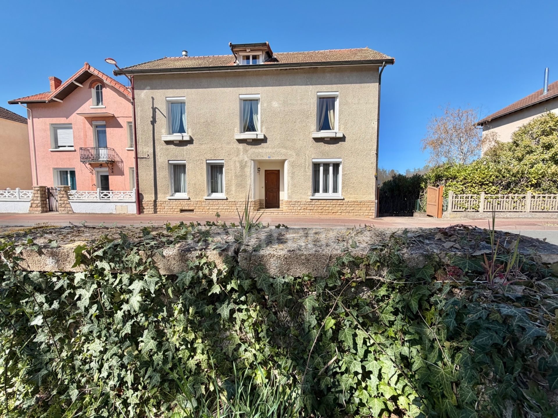 Maison à vendre, 220m², Charlieu