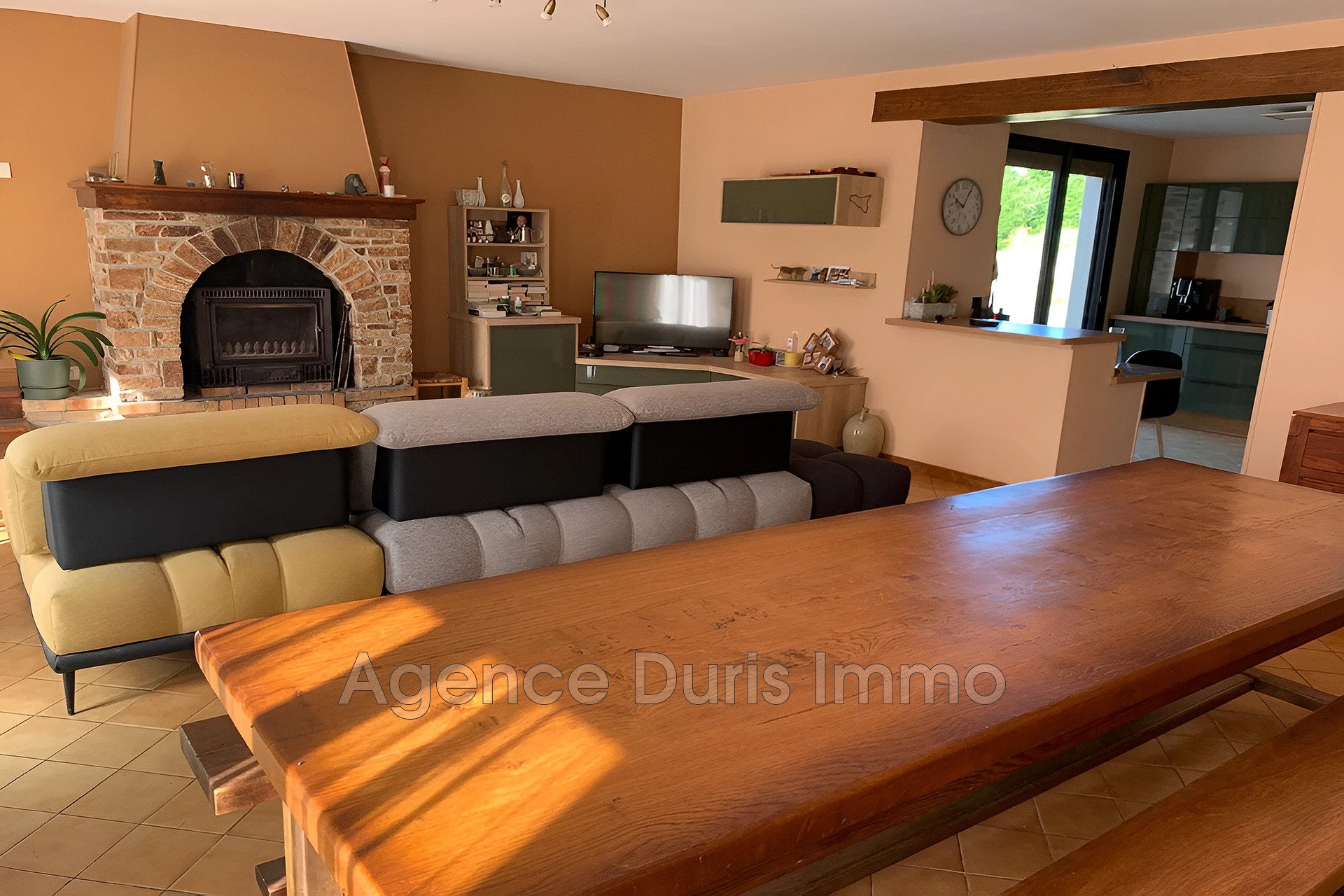Maison à vendre, 166m², Saint-Yrieix-la-Perche