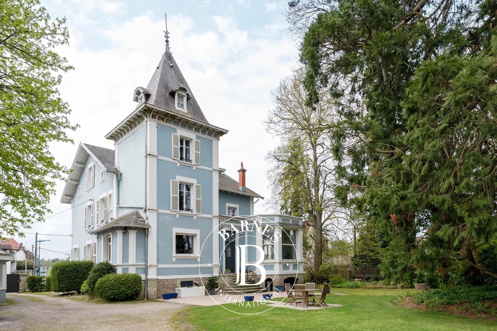 Maison à vendre, 435m², Thaon-les-Vosges