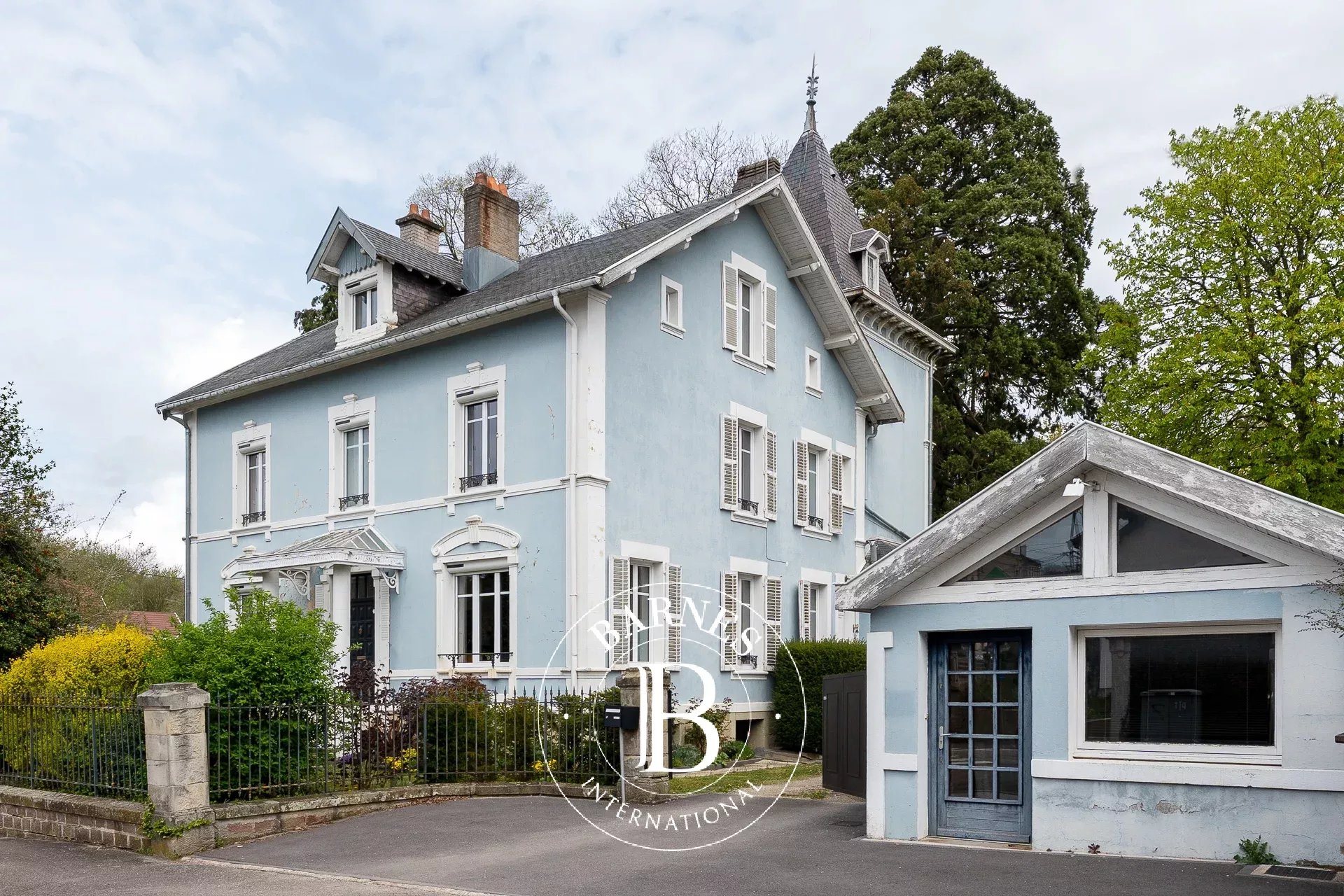 Maison à vendre, 435m², Thaon-les-Vosges