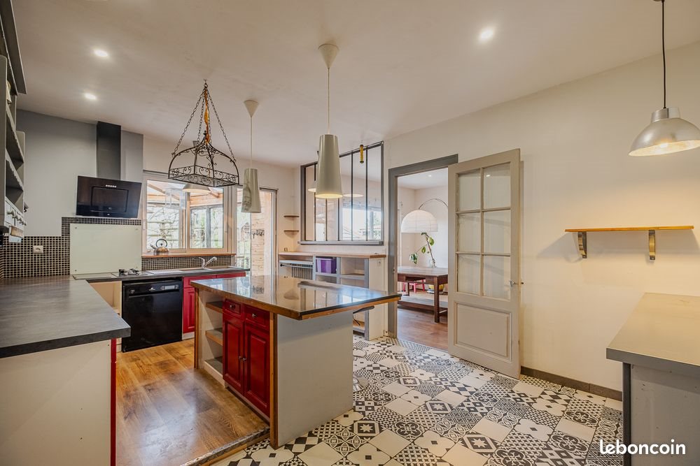 Maison à vendre, 187m², Saint-Just-Saint-Rambert