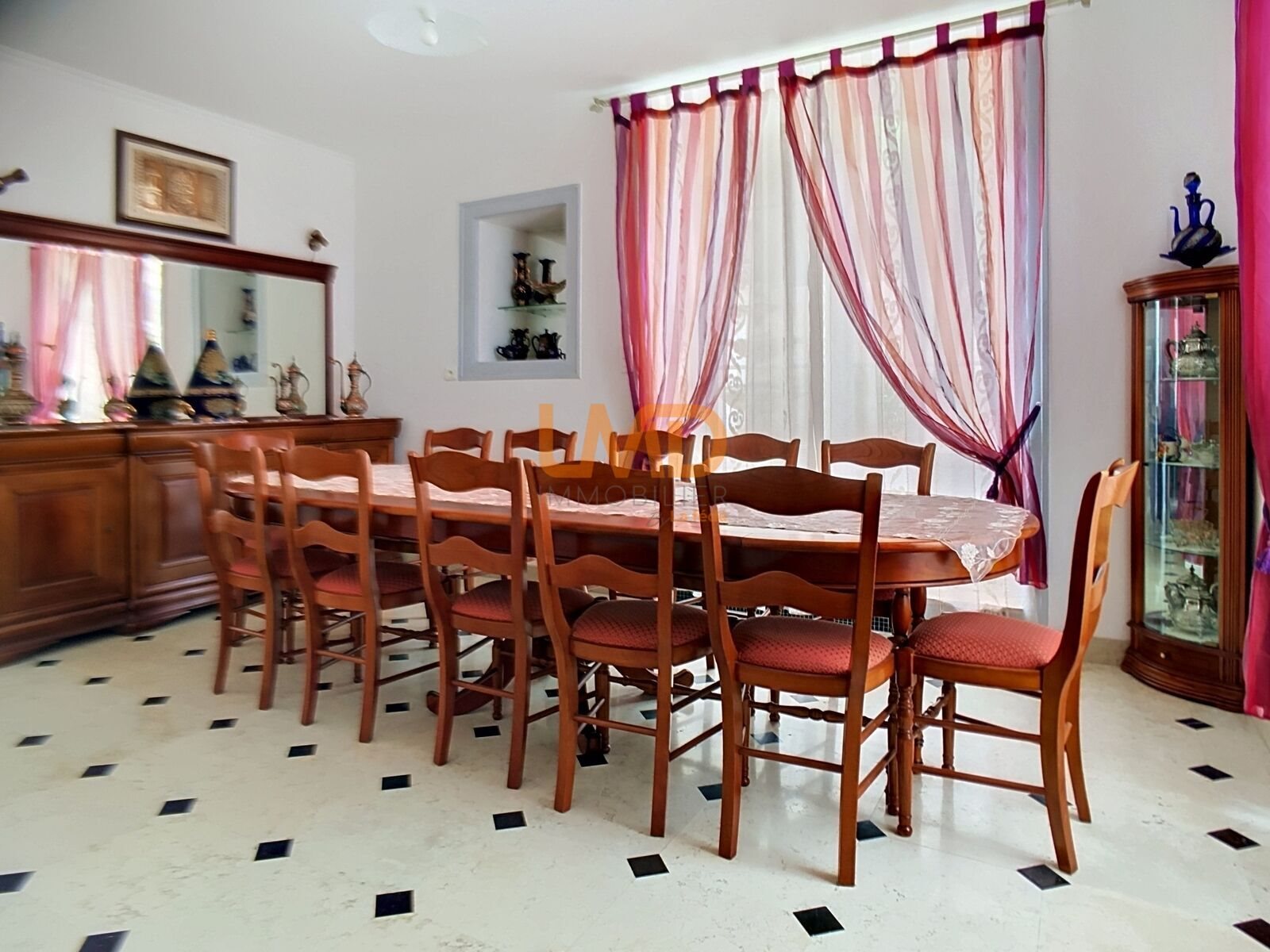 Maison à vendre, 201m², Bressuire