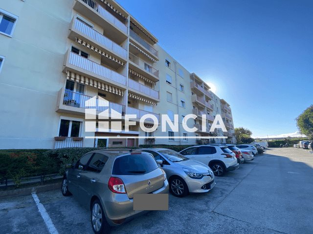 Appartement à louer, 79m², Hyères