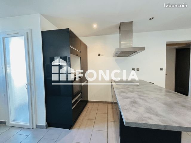 Appartement à louer, 78m², Toulon