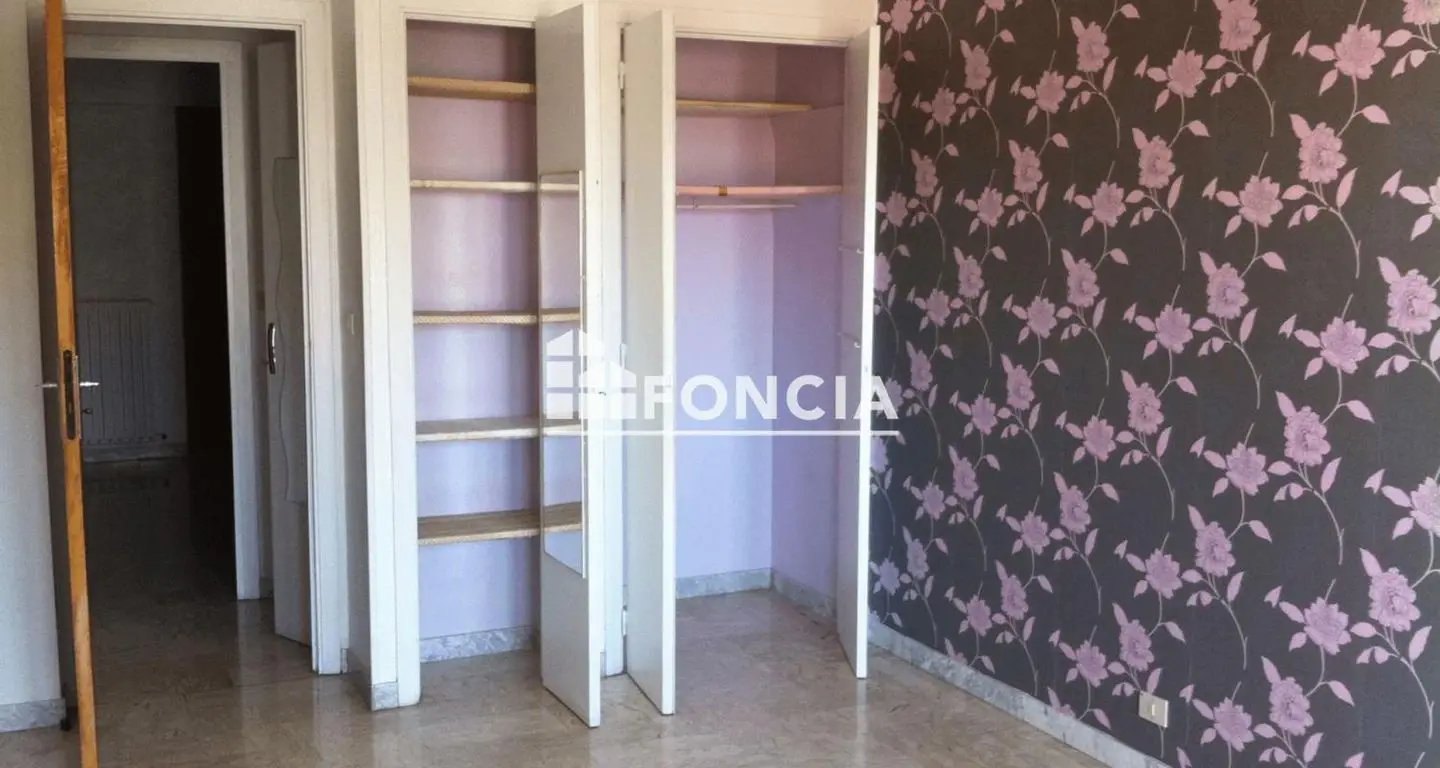 Appartement à louer, 66m², Sanary-sur-Mer