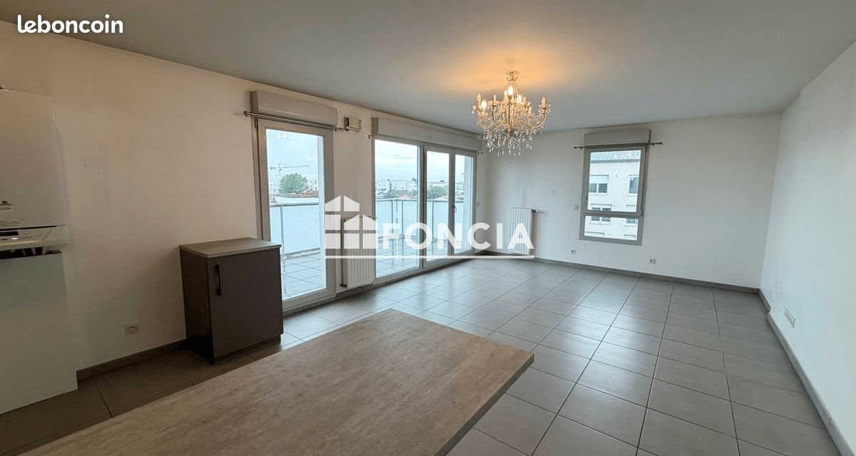 Appartement à louer, 81m², Villeurbanne