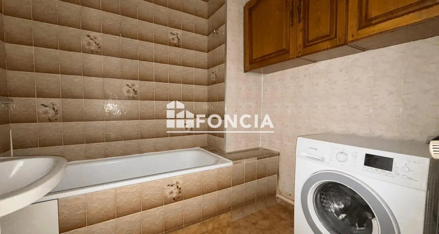 Appartement à louer, 46m², Bron