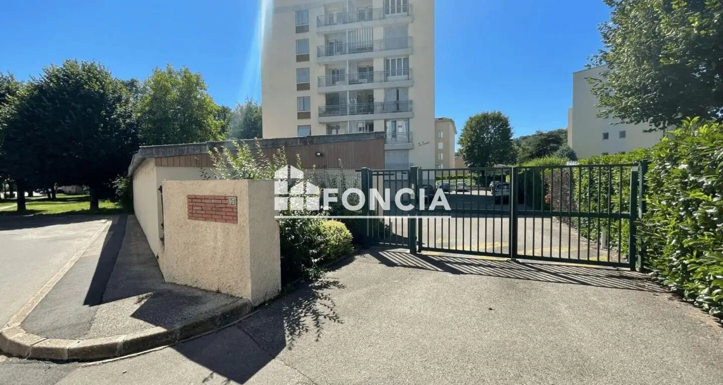 Appartement à louer, 59m², Montluel