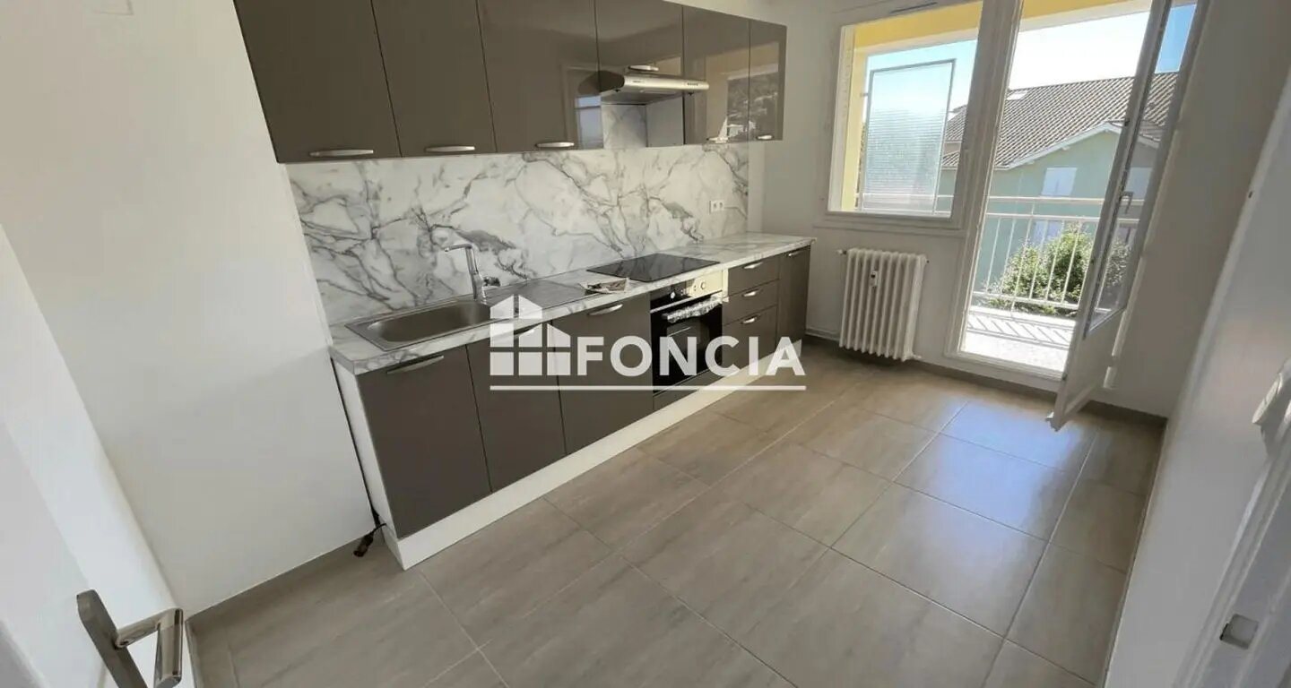 Appartement à louer, 59m², Montluel