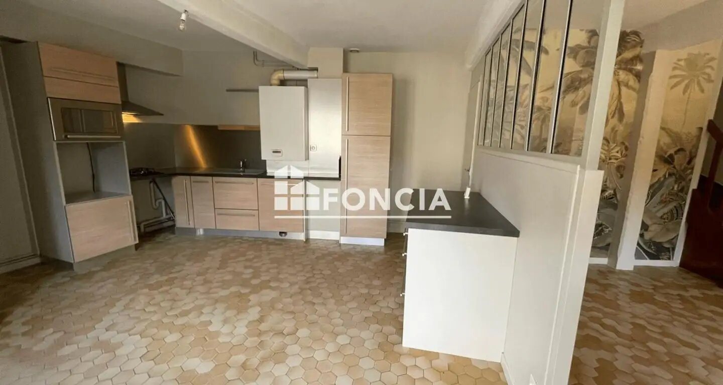 Maison à louer, 70m², Saint-André-de-Corcy