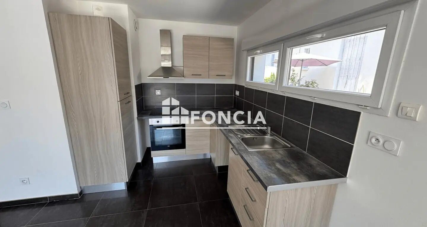 Maison à louer, 95m², Lyon 3ème