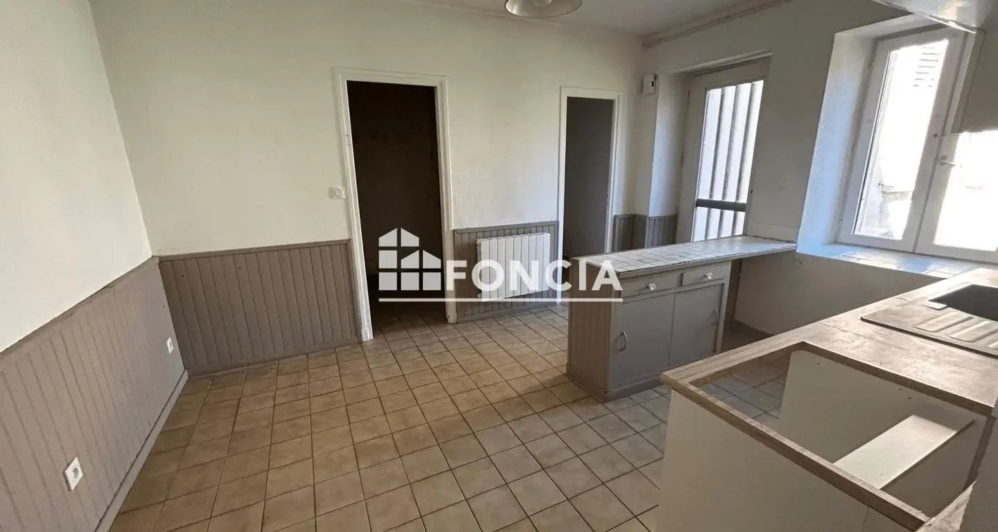 Appartement à louer, 76m², Miribel
